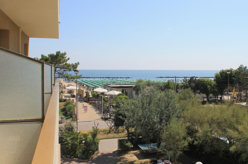 Hotel Astor B&B Lido di Classe Exterior foto